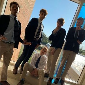 Meet your Posher, Brady